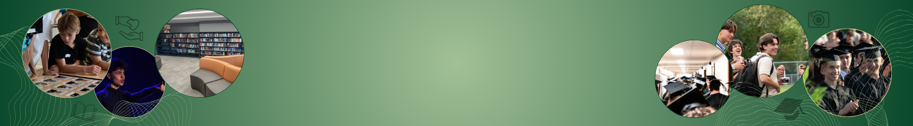Bannière panoramique sur fond vert dégradé, décorée de lignes abstraites et d'icônes thématiques discrètes, présentant des photographies circulaires axées sur la vie étudiante, l'apprentissage et la réussite scolaire.